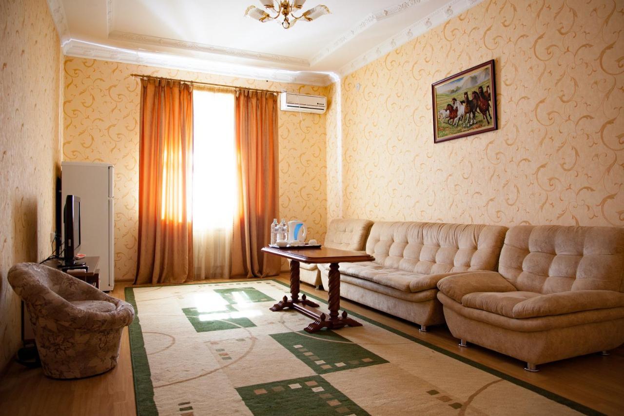 Ak Samal Hotel Karaganda Exterior photo